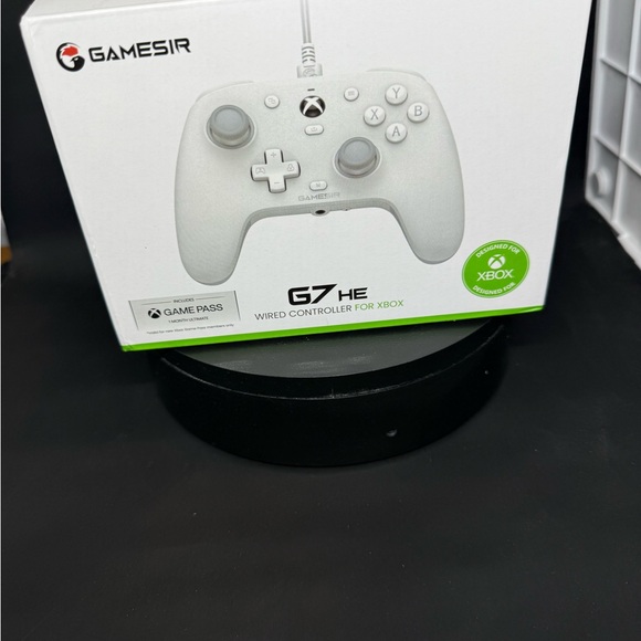 Xbox Controller - Picture 4 of 6